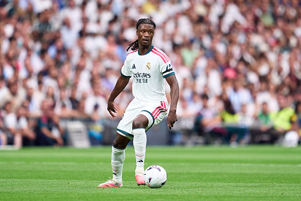 Ảnh bài viết Lý do Man Utd bỏ qua cơ hội chiêu mộ Camavinga