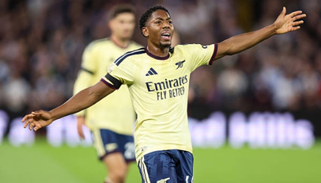 Ảnh bài viết Vì sao Man Utd bất lực trong việc chiêu mộ Lewis-Skelly?