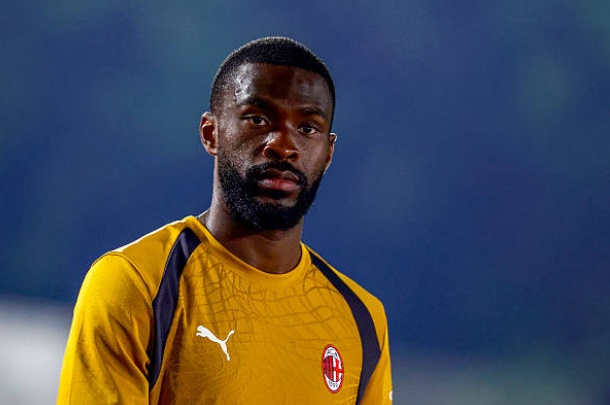 Tomori trong một buổi tập. Ảnh: Giuseppe Cottini/AC Milan via Getty Images.
