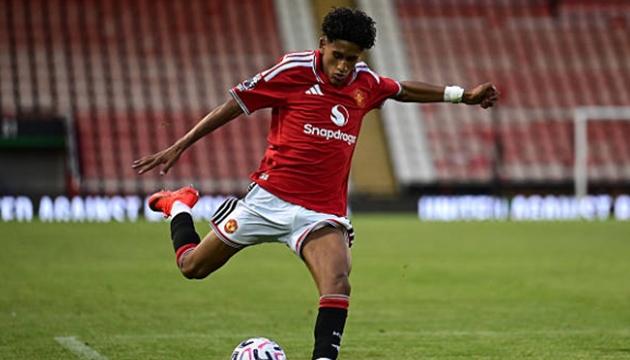Ảnh bài viết Man Utd nên gạt bỏ Zirkzee để dọn đường cho JJ Gabriel