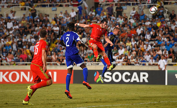 Gareth Bale hóa người hùng giữa thời khắc lịch sử Xứ Wales. Ảnh: Stu Forster/Getty.