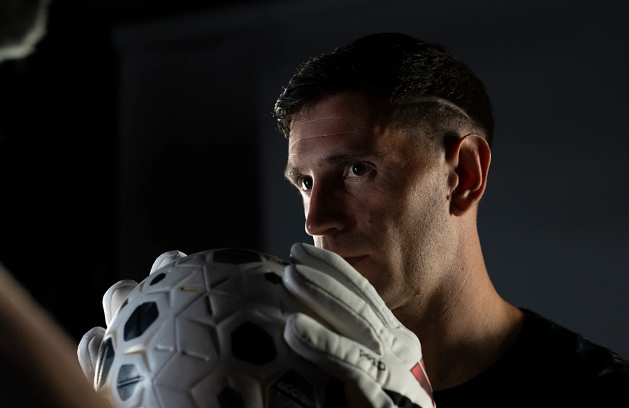 Chelsea chỉ mất 7,5 triệu bảng để có được chữ ký của Emiliano Martinez. Ảnh: Chelsea FC.