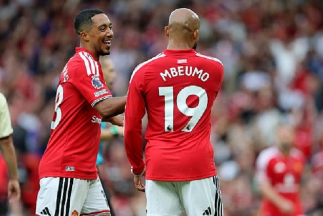 Ảnh bài viết Tielemans giải thích pha bắt chước Bruno Fernandes gây bão