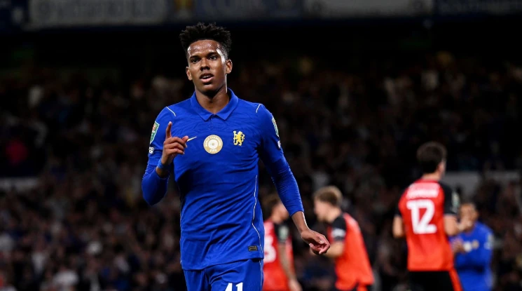 Ảnh bài viết Tin đồn chuyển nhượng sáng 4/9: Estevao Willian cân nhắc rời Chelsea; Đội bóng UAE muốn có Jadon Sancho