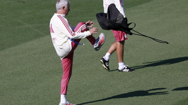 Ảnh bài viết Mourinho muốn Real Madrid lao đi như tia chớp nhưng phải thắt dây an toàn