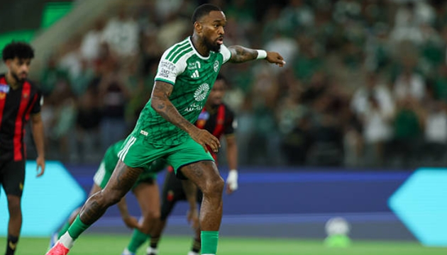 Ivan Toney lập cú đúp trong chiến thắng 5 sao của Al Ahli. Ảnh: Yasser Bakhsh/Getty Images