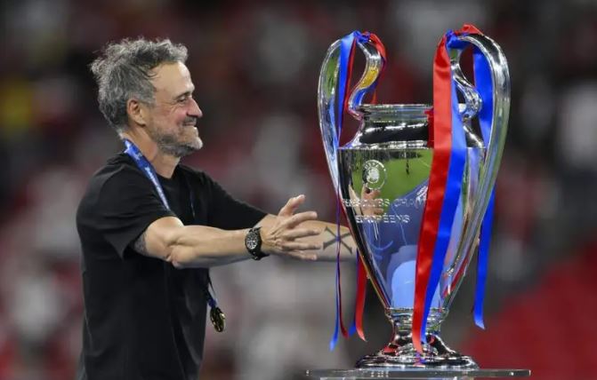 Ảnh bài viết PSG gia hạn hợp đồng với HLV Enrique và 5 trụ cột