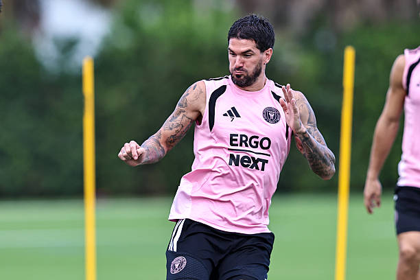 De Paul d&iacute;nh v&agrave;o nghi &aacute;n t&igrave;nh cảm kh&ocirc;ng mấy hay ho. Ảnh của Chris Arjoon/Icon Sportswire - Getty Images.