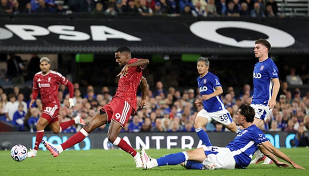 Ảnh bài viết Fan phát cuồng khi Isak lập cú đúp cho Liverpool