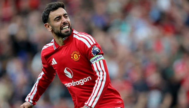 Bruno Fernandes tiếp tục kéo dài chuỗi phong độ ấn tượng trong màu áo Man United. Ảnh: Richard Sellers/Sportsphoto/Allstar via Getty Images