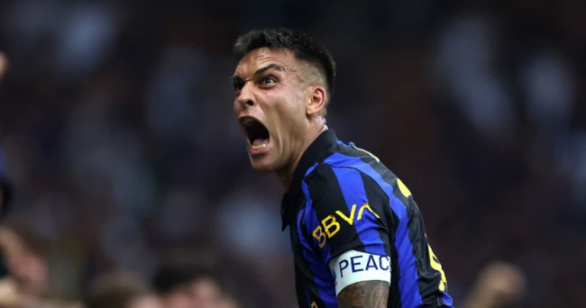 Martinez ghi 2 bàn cho Inter. Ảnh: Claudio Villa/Getty Images.