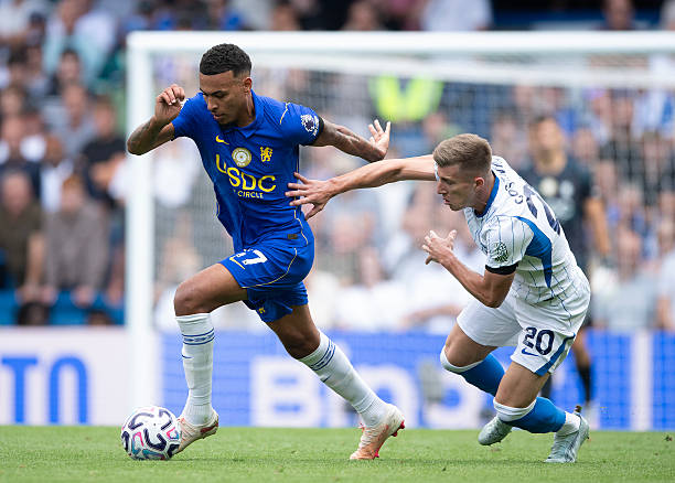 Ảnh bài viết Walcott và Ian Wright tiếc nuối khi Arsenal mất Rogers vào tay Chelsea