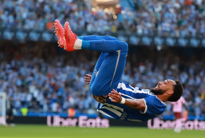 Ảnh bài viết Aubameyang hồi sinh, giúp tân binh Coruna vào top 4 La Liga
