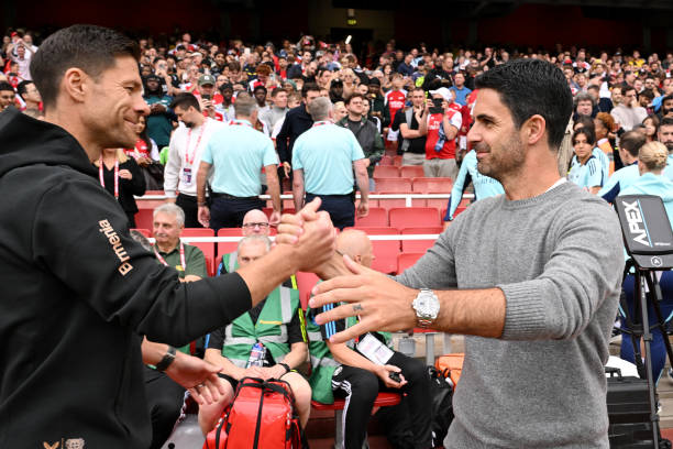 Xabi Alonso có thể gây ra khó khăn cho Mikel Arteta. Ảnh: David Price/Getty Images
