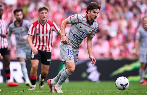 PSG đang cân nhắc chiêu mộ Alvarez. Ảnh: Cesar Ortiz Gonzalez /NurPhoto via Getty Images.