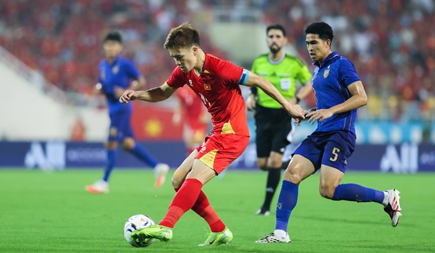 Hoàng Đức thể hiện tầm quan trọng ở ĐTQG. (Ảnh: Ninh Bình FC)