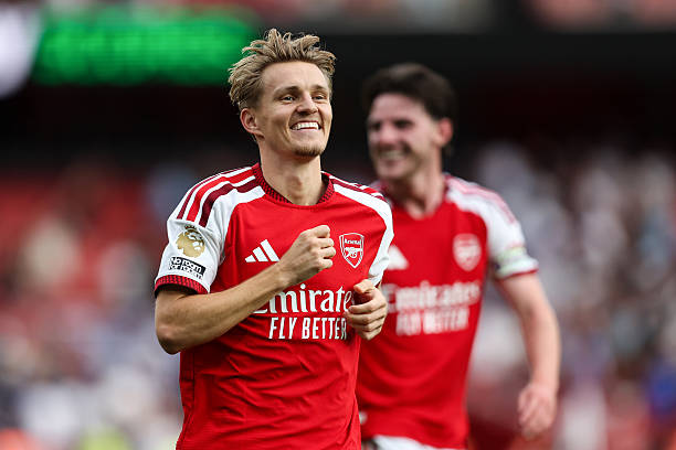 Martin Odegaard – 8.1/10: Đội trưởng Arsenal điều khiển lối chơi tấn công đầy sáng tạo. Anh chính là người ghi bàn thắng quyết định ngay đầu hiệp hai, mang về ba điểm quý giá cho đội nhà. Ảnh: Charlotte Wilson/Getty Images