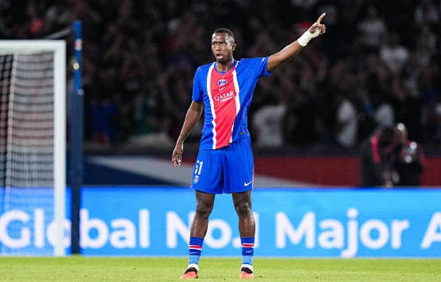 Pacho là trung vệ đã khẳng định được đẳng cấp ở PSG. Ảnh: Emilian Baldow/Icon Sport via Getty Images.