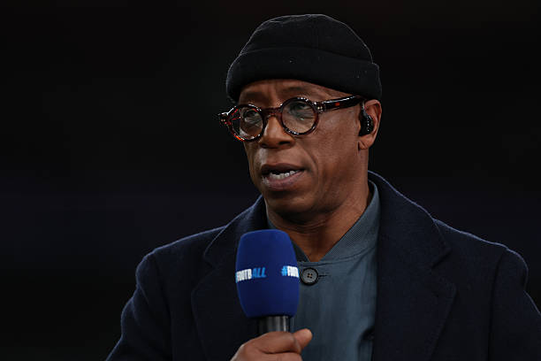 Ian Wright ấn tượng với Konsa. Ảnh: Justin Setterfield/Getty Images.