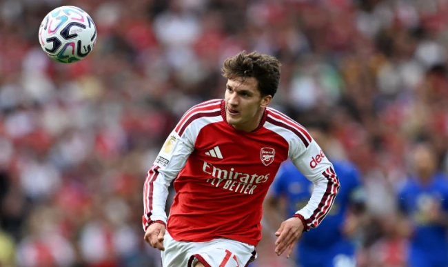 Ảnh bài viết 'Vũ khí chéo sân' của Christos Tzolis nâng cấp hàng công Arsenal