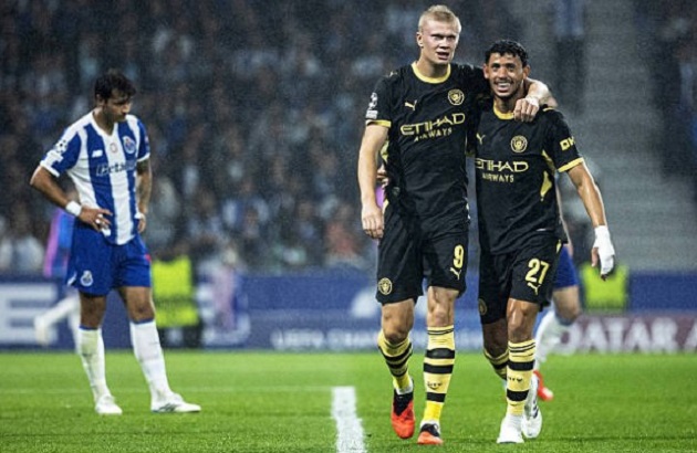 Matheus Nunes (7.4): M&agrave;n tr&igrave;nh diễn chắc chắn ở vị tr&iacute; hậu vệ c&aacute;nh phải, g&oacute;p phần gi&uacute;p Manchester City vận h&agrave;nh lối chơi tốt hơn.Ảnh: Joao Bravo/Sports Press Photo/Getty Images.