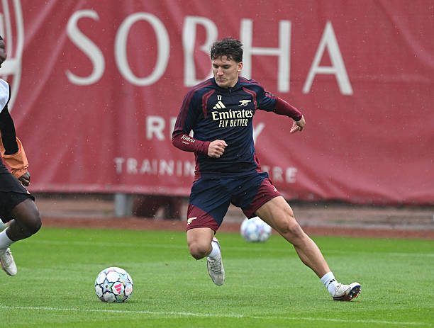 Ảnh bài viết Arsenal ngỡ ngàng trước phong độ của tân binh Christos Tzolis