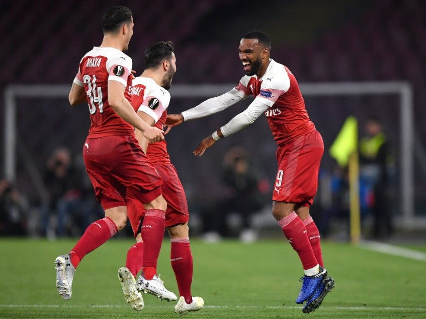 Arsenal sẽ dùng bộ quần áo toàn đỏ. Ảnh: Stuart Franklin/Getty Images.