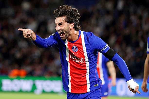 Ferran Torres bất ngờ với cú hat-trick của bản thân cho PSG. Ảnh: Joris Verwijst/Getty Images