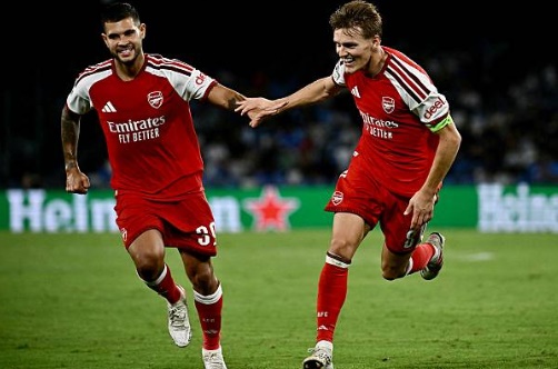 Odegaard c&oacute; một m&agrave;n tr&igrave;nh diễn xuất sắc gi&uacute;p Arsenal gi&agrave;nh thắng lợi. Ảnh: Filippo MONTEFORTE / AFP via Getty Images.