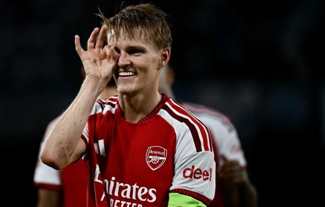 M&agrave;n ăn mừng cảm x&uacute;c của đội trưởng Arsenal. Ảnh: Filippo Monteforte/AFP via Getty Images.