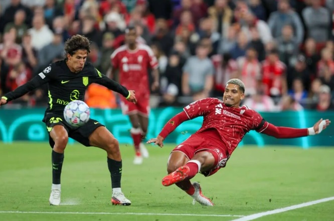 Ảnh bài viết Ronald Araujo hóa món hời không tưởng của Liverpool