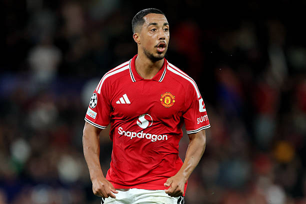 Ảnh bài viết Điểm tựa Tielemans mở đường cho MU tiến vào derby Manchester
