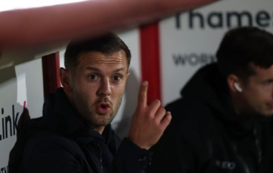 Ảnh bài viết Phản ứng gay gắt, Jack Wilshere bị truất quyền chỉ đạo