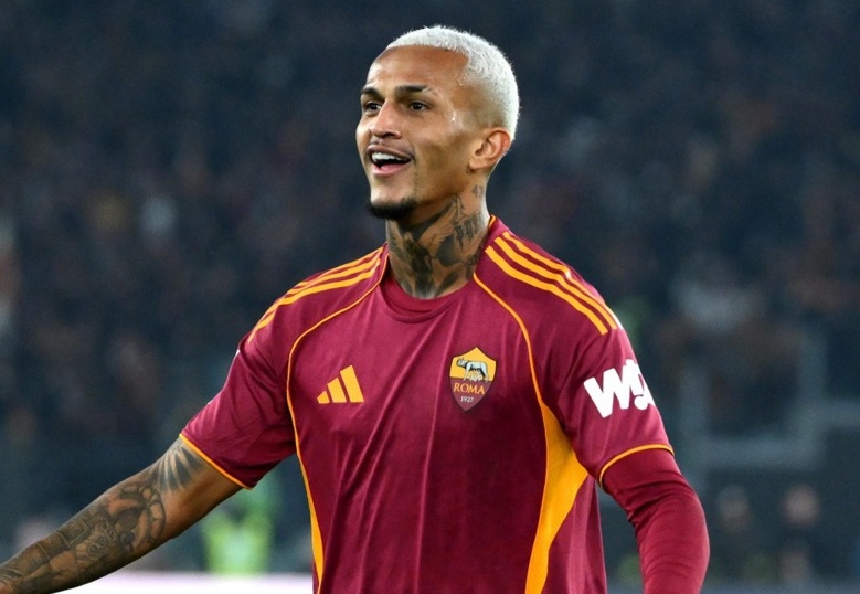Wesley lọt tầm ngắm Arsenal, Atletico Madrid. Ảnh: EPA/ETTORE FERRARI.