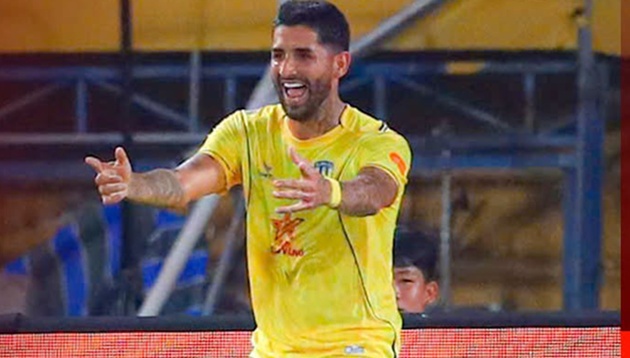 Ảnh bài viết Hà Nội FC thua tan nát SLNA 1-4 ngay tại Hàng Đẫy