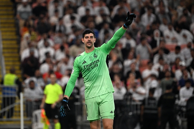Real Madrid quyết t&acirc;m giữ ch&acirc;n Thibaut Courtois. Ảnh: EPA