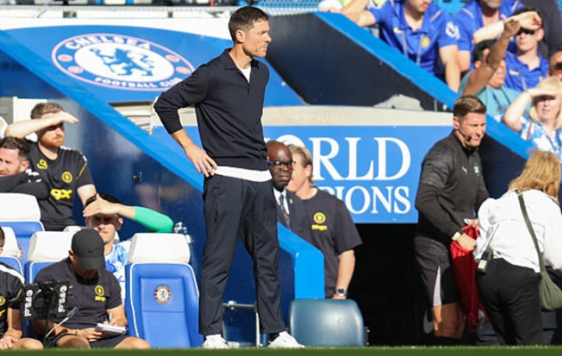 Alonso đau đầu v&igrave; h&agrave;ng thủ Chelsea. (Ảnh: Alexander Canillas/MB Media/Getty Images)