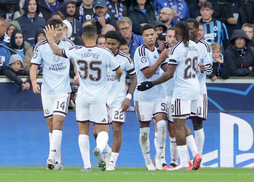 Aston Villa đang rơi vào cơn khủng hoảng ở đấu trường Ngoại hạng Anh. Ảnh: EPA.