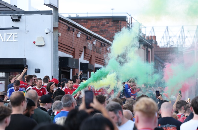 Ảnh bài viết CĐV MU biểu tình trước derby Manchester, tuyên bố giới chủ đã đi quá giới hạn
