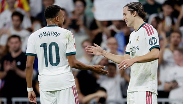 Ảnh bài viết Mbappe chắp cánh cho Carreras bay cao tại Bernabeu