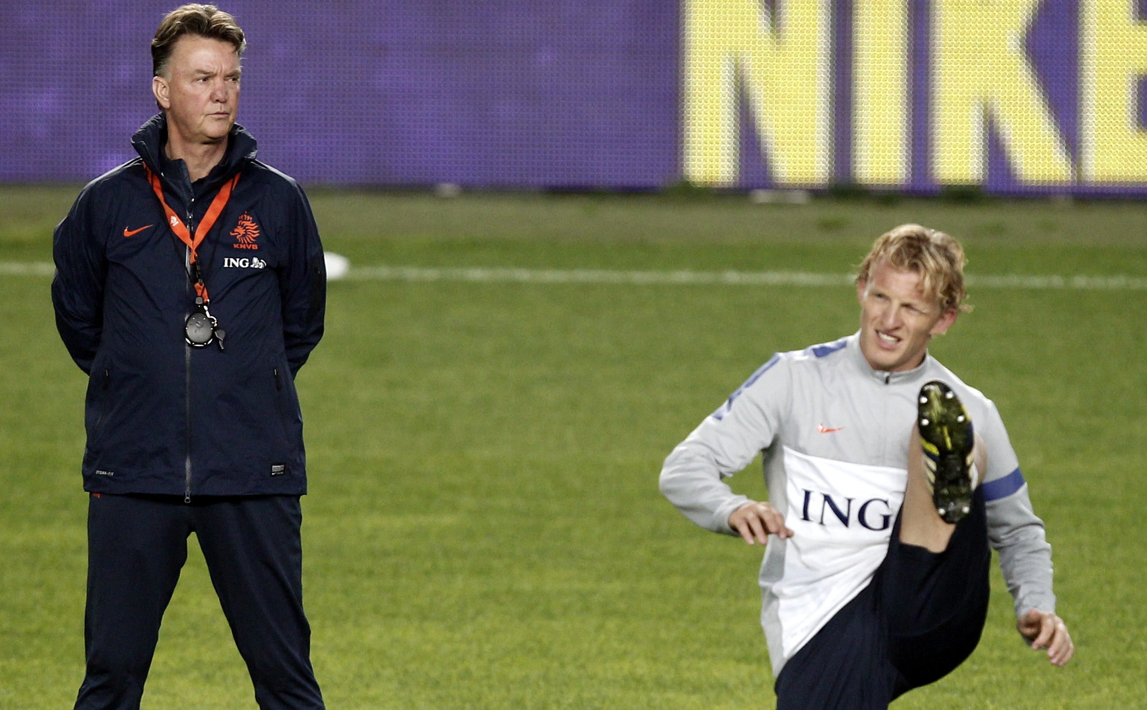 Sự bền bỉ trở thành ánh sáng trong di sản Kuyt. (Ảnh: EPA Images)