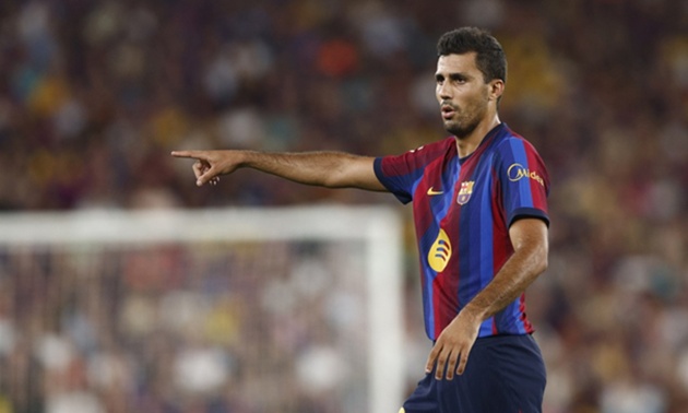 Ảnh bài viết Rodri không cần băng đội trưởng để dẫn dắt Barcelona