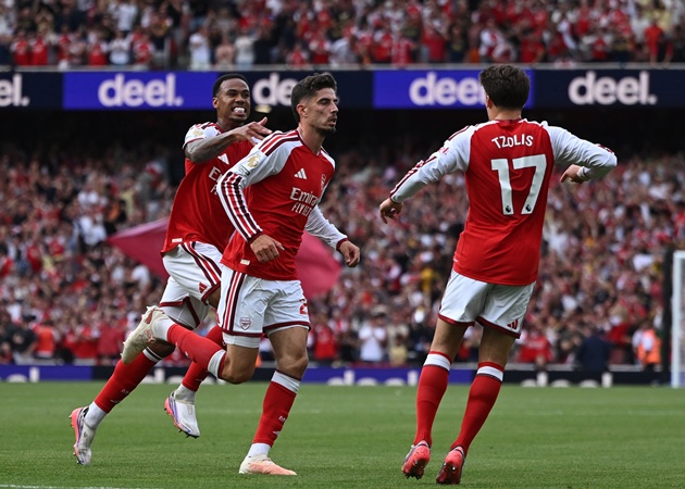 Ảnh bài viết Ljungberg nêu bí quyết giúp Arsenal giữ ngôi vương Ngoại hạng Anh