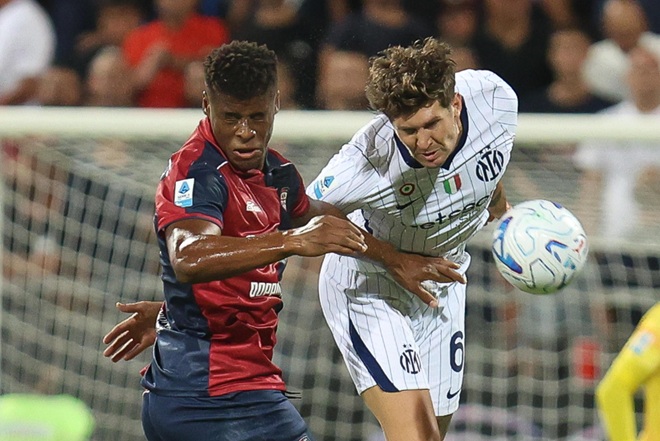 John Stones dự kiến phải tạm nghỉ thi đấu. Ảnh: EPA.