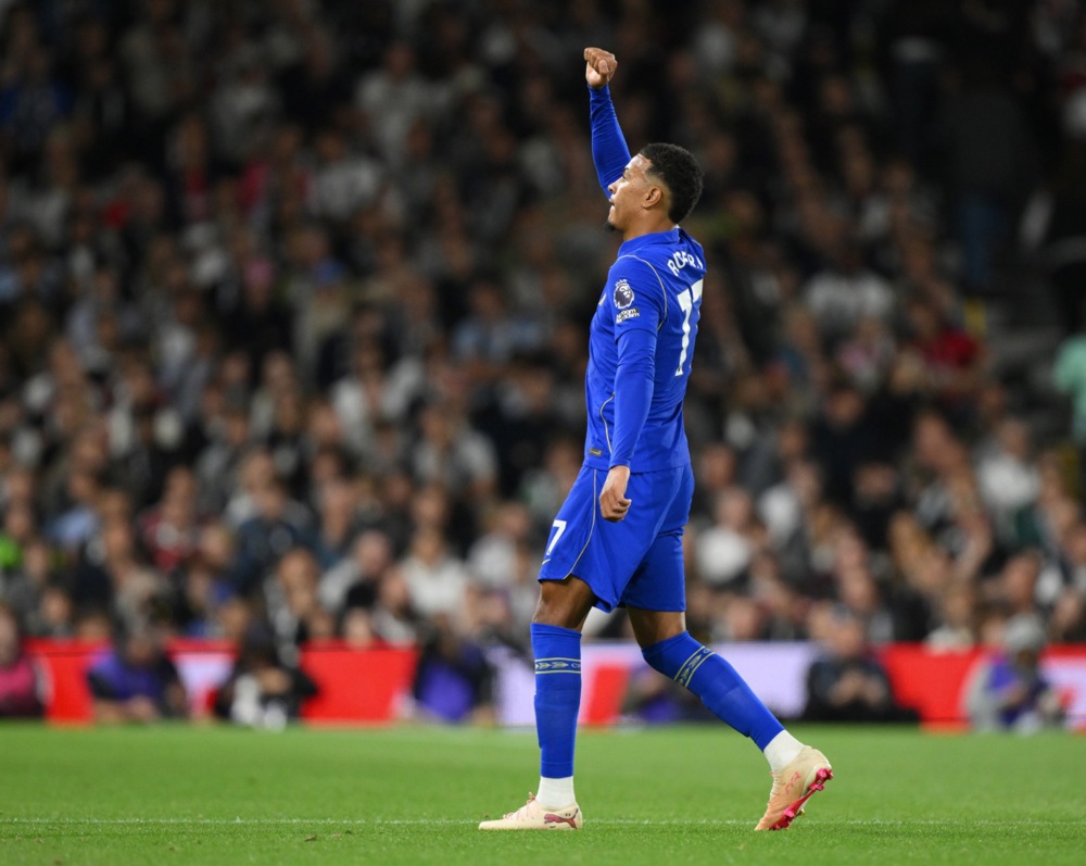 Morgan Rogers đang cho thấy giá trị tại Chelsea. Ảnh: EPA/Daniel Hambury.