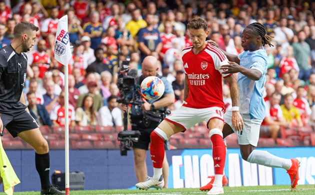 Ảnh bài viết Vòng luẩn quẩn chấn thương của White và Timber ở Arsenal