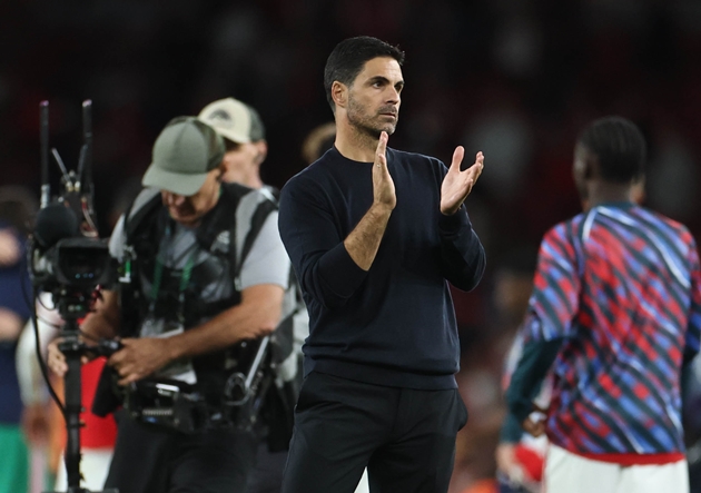 Ảnh bài viết Arteta thừa nhận Dowman khó đá chính đều đặn ở Arsenal