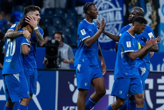 Ảnh bài viết Neves tỏa sáng, Al Hilal hạ Al Gharafa ở trận cầu 2 thẻ đỏ
