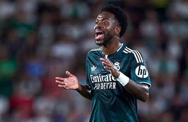 Ảnh bài viết Vinicius gây thất vọng tột độ trước Elche