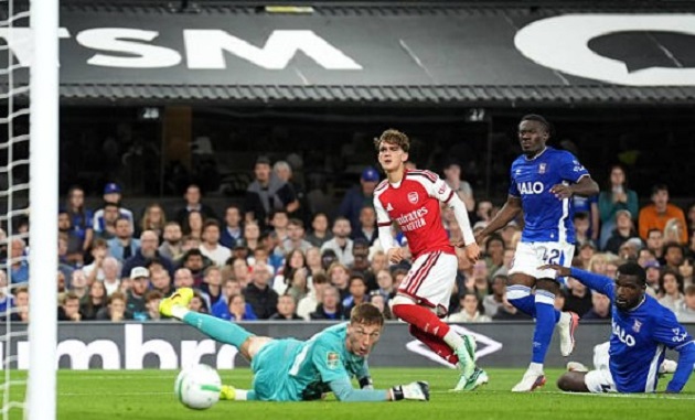 Ảnh bài viết Arsenal cần cẩn trọng dù Max Dowman liên tục thăng hoa